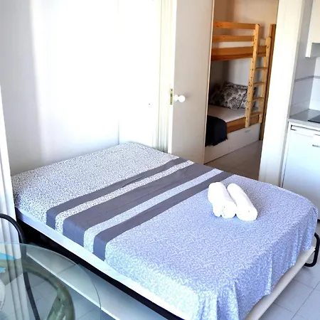 Cala Blanca Studio, By Bookindenia Daire *