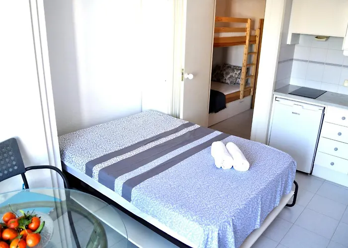 Cala Blanca Studio, By Bookindenia Апартаменти *
